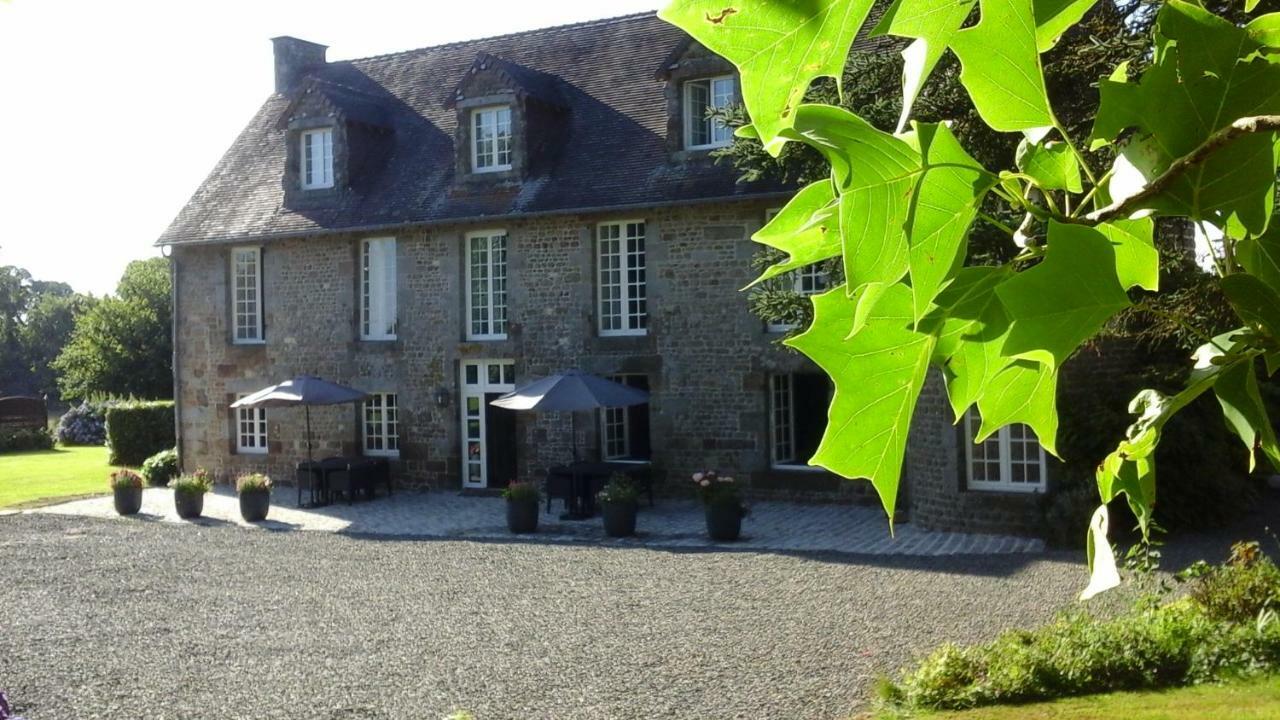 Hotel Manoir De La Porte Sainte-Pience Exterior foto